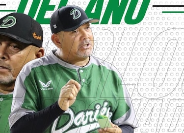 Carlos Maldonado se llevó el premio al Director del Año de la categoría Mayor