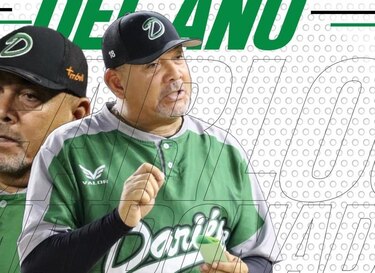 Carlos Maldonado se llevó el premio al Director del Año de la categoría Mayor