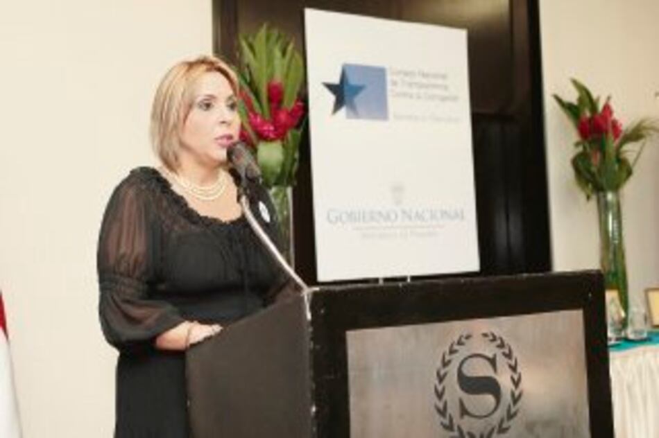 Benzadón, al margen de los contratos de Ampyme