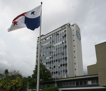 Suspenden pago de segundo salario a diputados suplentes