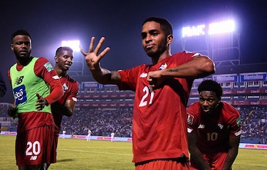 Panamá reacciona a tiempo para remontar y vencer a Honduras 3-2