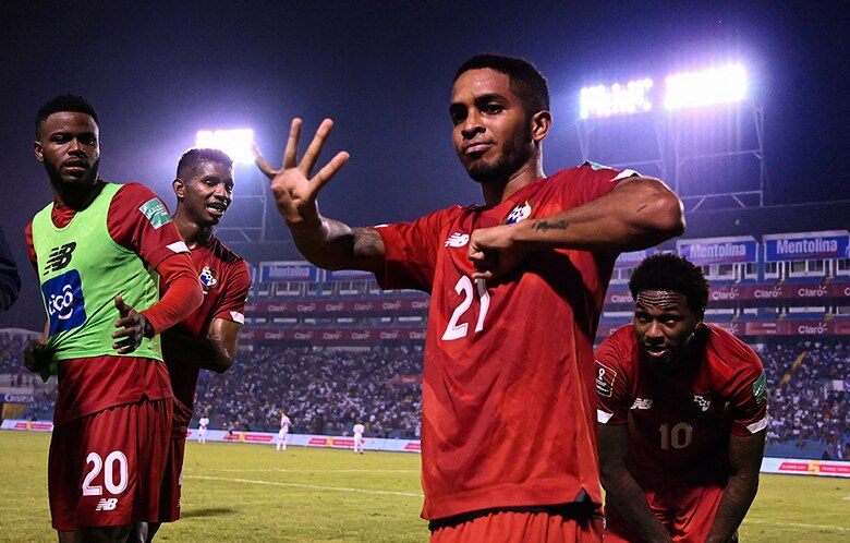 Panamá reacciona a tiempo para remontar y vencer a Honduras 3-2