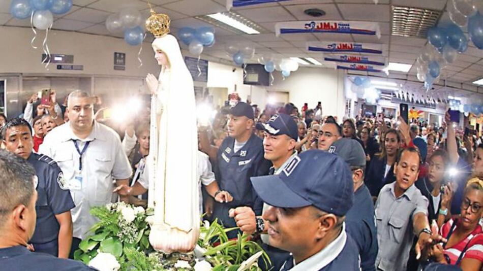 Imagen de la Virgen de Fátima llena de esperanza y fe a los pacientes del Oncológico
