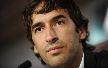 Raúl 'es leyenda', dice el presidente del Real Madrid