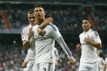 Con cuatro goles de Cristiano, Real Madrid supera al Elche; Navas debuta