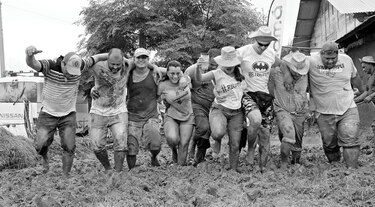 Barro Fest, dos días de música y junta de embarra