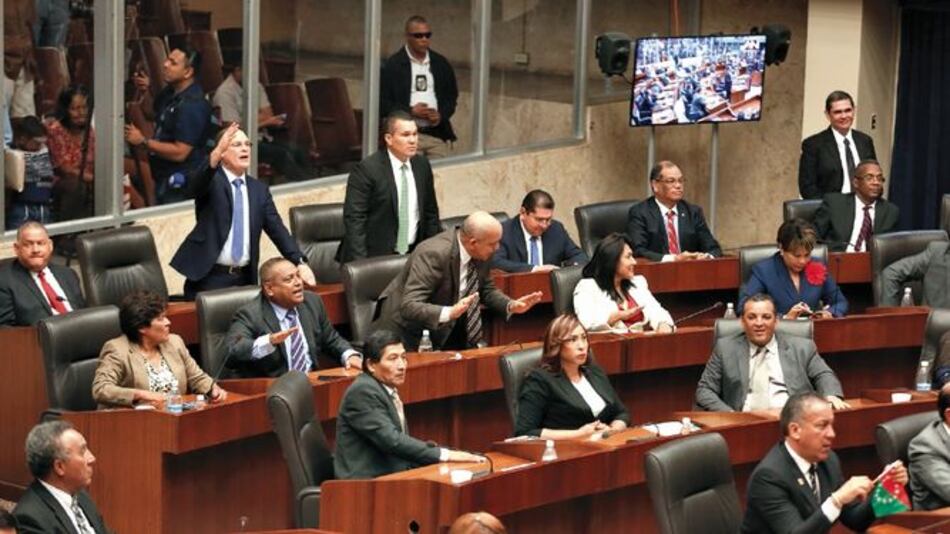 A legislar por la cutarra y el día del almojábano