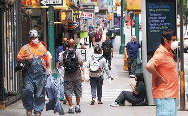 La creación de empleo se acelera en Estados Unidos