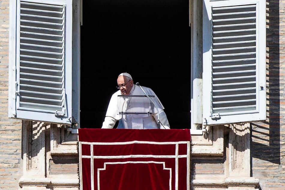 El papa Francisco vuelve a anular su agenda porque ‘persisten los leves síntomas gripales’