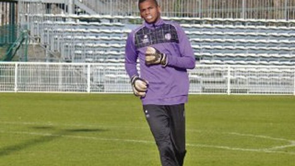 Manotas entra en su primera convocatoria