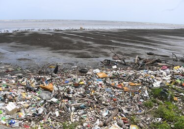 Panamá se une a coalición para acabar con la contaminación por plástico en 2040