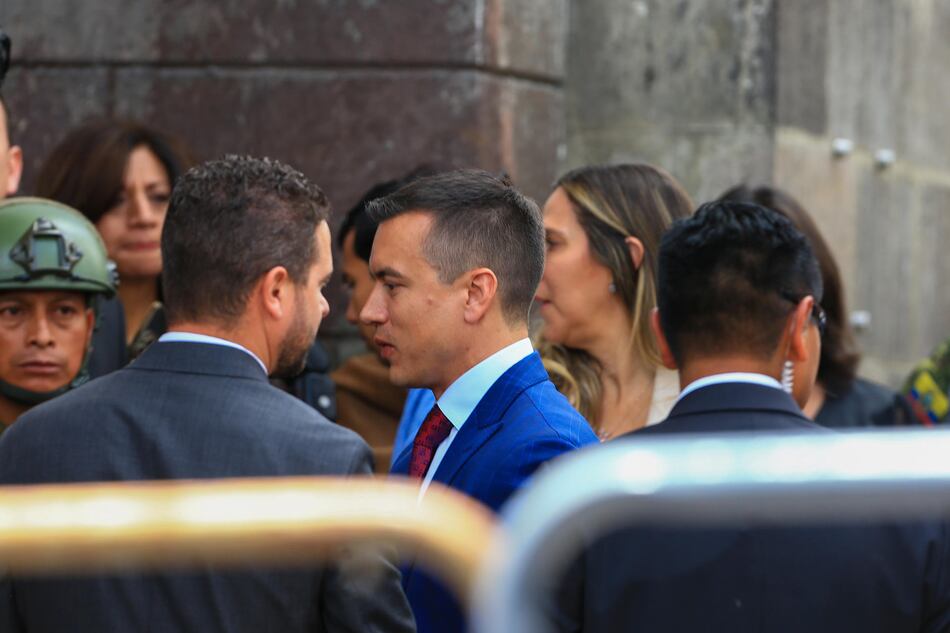 Los presidentes saliente y electo de Ecuador inician una transición ‘ordenada’