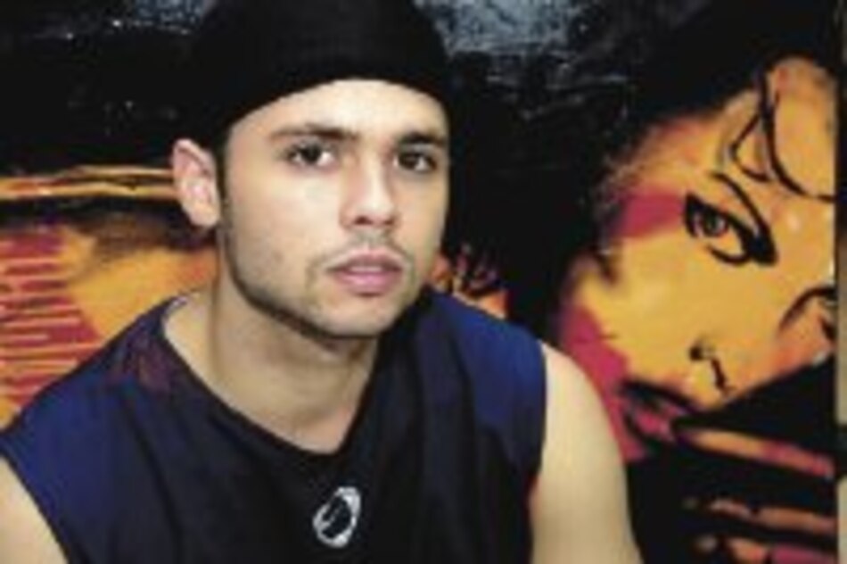 Mujeres intensas en colores fuertes