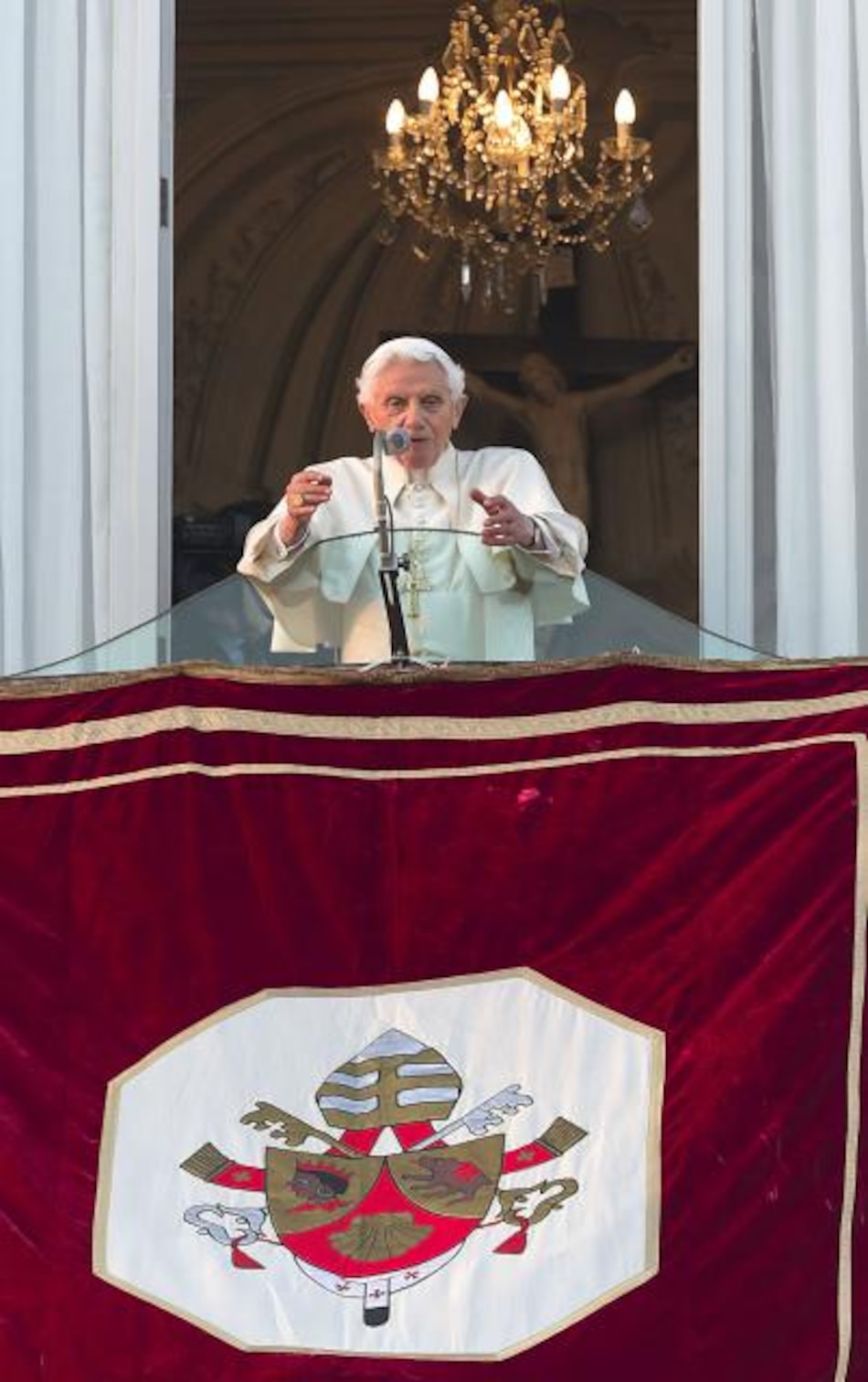 Cardenales comienzan el largo proceso de escoger al Papa