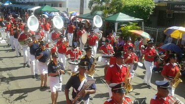 Con distintos actos rinden tributo a los símbolos patrios