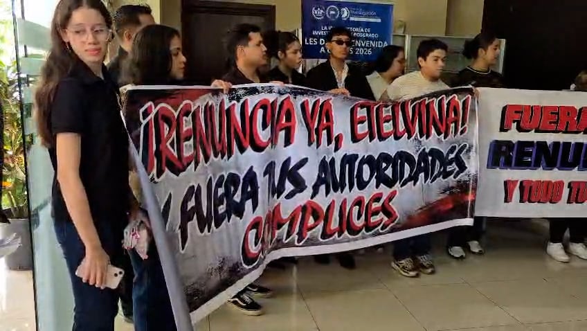 Entre ataques a Mulino y amenazas a estudiantes, Consejo de la Unachi debate renuncia de la rectora