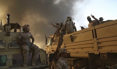 Fuerzas iraquíes detienen su avance hacia Mosul