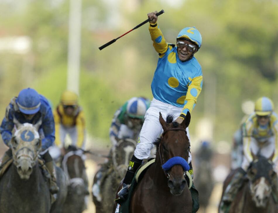 ‘American Pharoah’ y Espinoza conquistan el Kentucky Derby