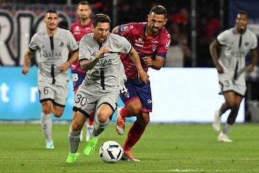 Messi y Neymar deslumbran en goleada del PSG en inicio de la Ligue 1