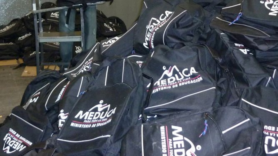 Exdirectora administrativa del Meduca declaró en la Fiscalía Anticorrupción