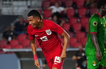 Mikel Prado elogió el apoyo de Leonardo Pipino