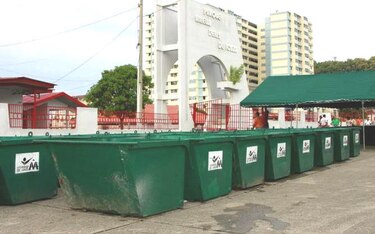 Aseo busca empresa que le construya 923 contenedores; pagan $1.4 millones
