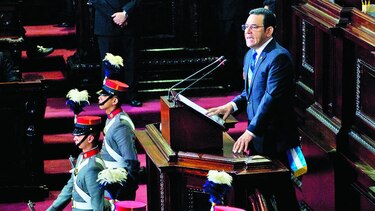 Jimmy Morales da cuentas sobre su primer año
