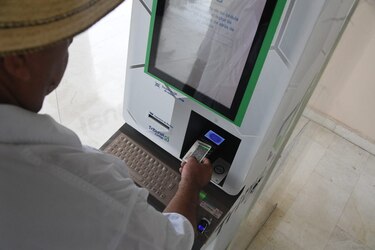 Francisco Carreira, Eduardo Quirós y Zulay Rodríguez, aspirantes presidenciales con más firmas hasta ahora