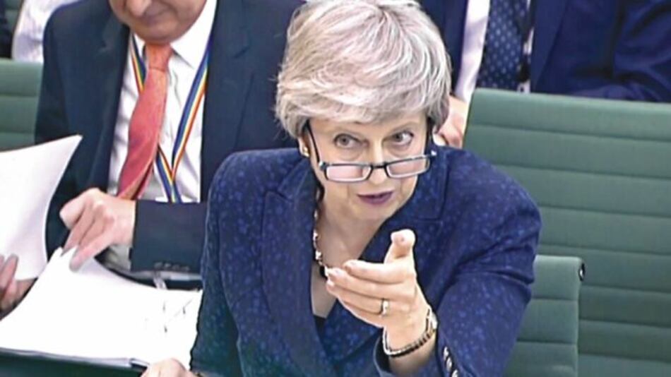 Suspenden servicio de ferris contratado para ‘brexit’ duro