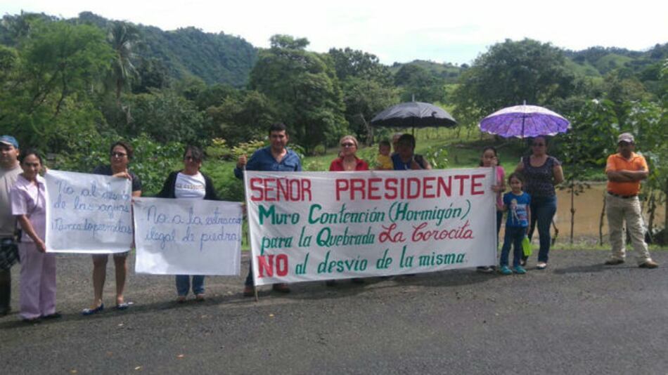 Tonosieños protestan por deterioro de cauce