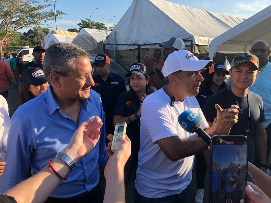 Lombana comienza su campaña con un recorrido en Merca Panamá y se suma Eduardo Quirós