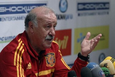Torres y Costa, con España, sale Arbeloa