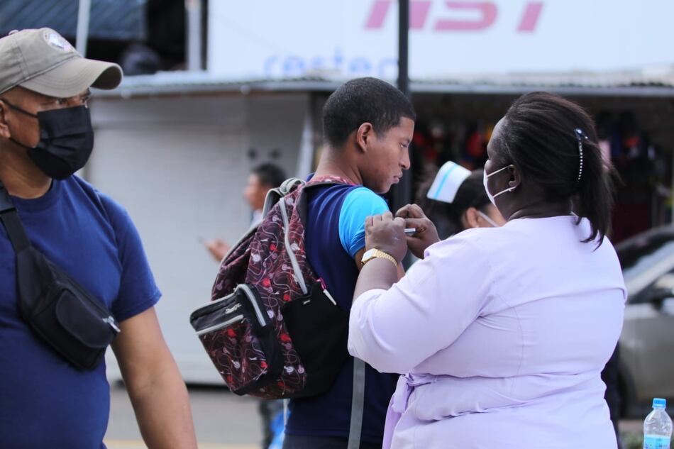 Minsa reporta 2,817 nuevos casos y 13 defunciones a causa de la covid-19