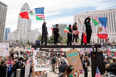 Las calles de Estados Unidos se llenan de masivas protestas contra el ‘autoritarismo’ de Trump