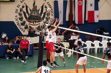 Panamá gana la medalla de plata y vuelve a sonreír en el voleibol
