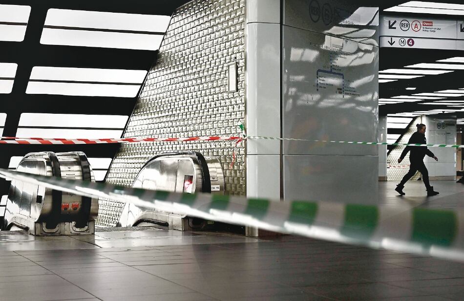 Tráfico de trenes y transporte público parisino sigue limitado