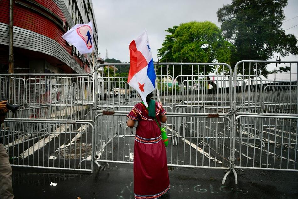 Cortizo sanciona la ley 406 que aprueba el contrato entre el Estado y Minera Panamá 
