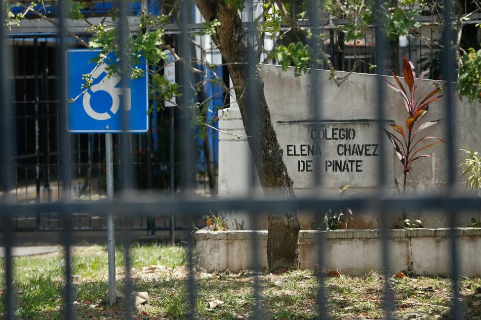 Formulario de Jóvenes Unidos por la Educación: reporte  el estado real de las escuelas