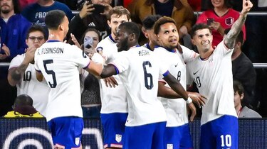 Un doblete de Christian Pulisic le da a Estados Unidos el pase a semifinales contra Jamaica