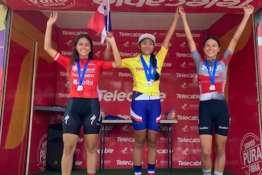 La ciclista panameña Daibelys Torres gana la vuelta infantil de Cartago en Costa Rica