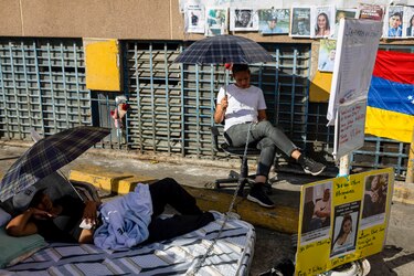 ONG asegura que aún quedan más de 600 presos políticos en Venezuela tras excarcelaciones