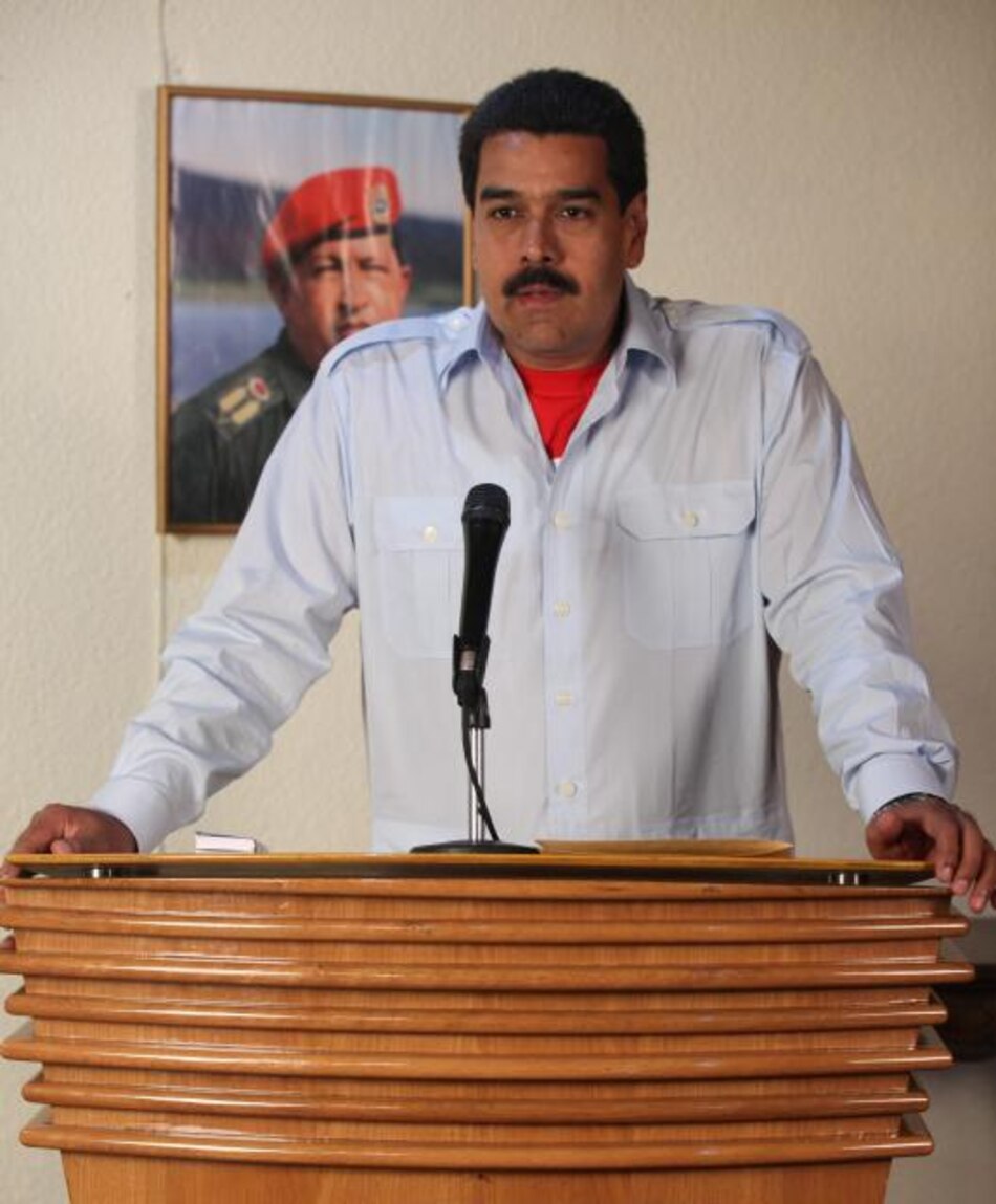 Maduro dice que se investigará la enfermedad de Chávez