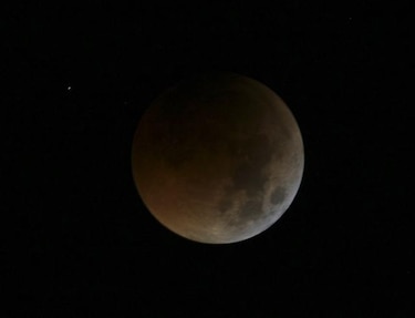 Sondas de la NASA estudian campo gravitatorio lunar