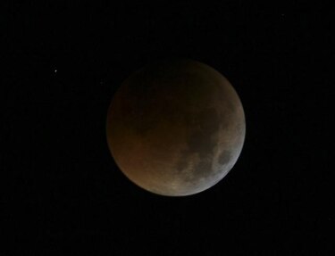 Sondas de la NASA estudian campo gravitatorio lunar