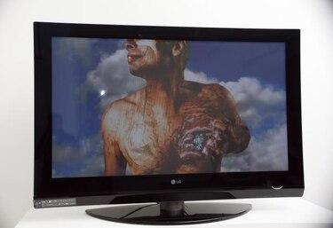 La televisión defiende su primacía en 2011 pese a los nuevos soportes