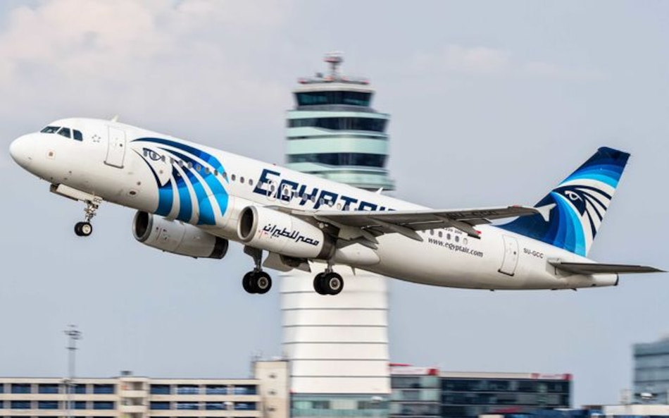 Hallan objetos que serían del avión de EgyptAir