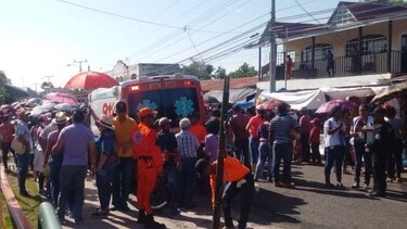 Miles de personas se movilizan hacia Atalaya