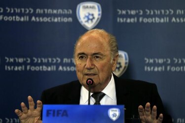 Blatter: Países tienen que pedir mi reelección