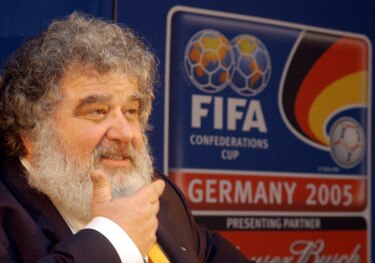 Chuck Blazer confiesa sobornos por sedes mundialistas de 1998 y 2010