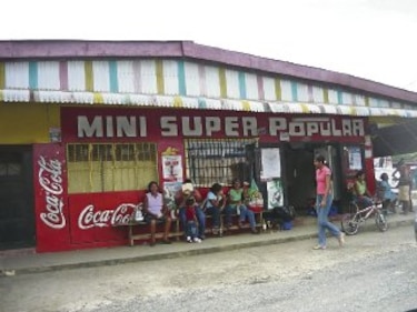 Cierre parcial en comercios chinos